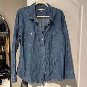 1901 Denim Button-Up Shirt in Medium Wash Blue